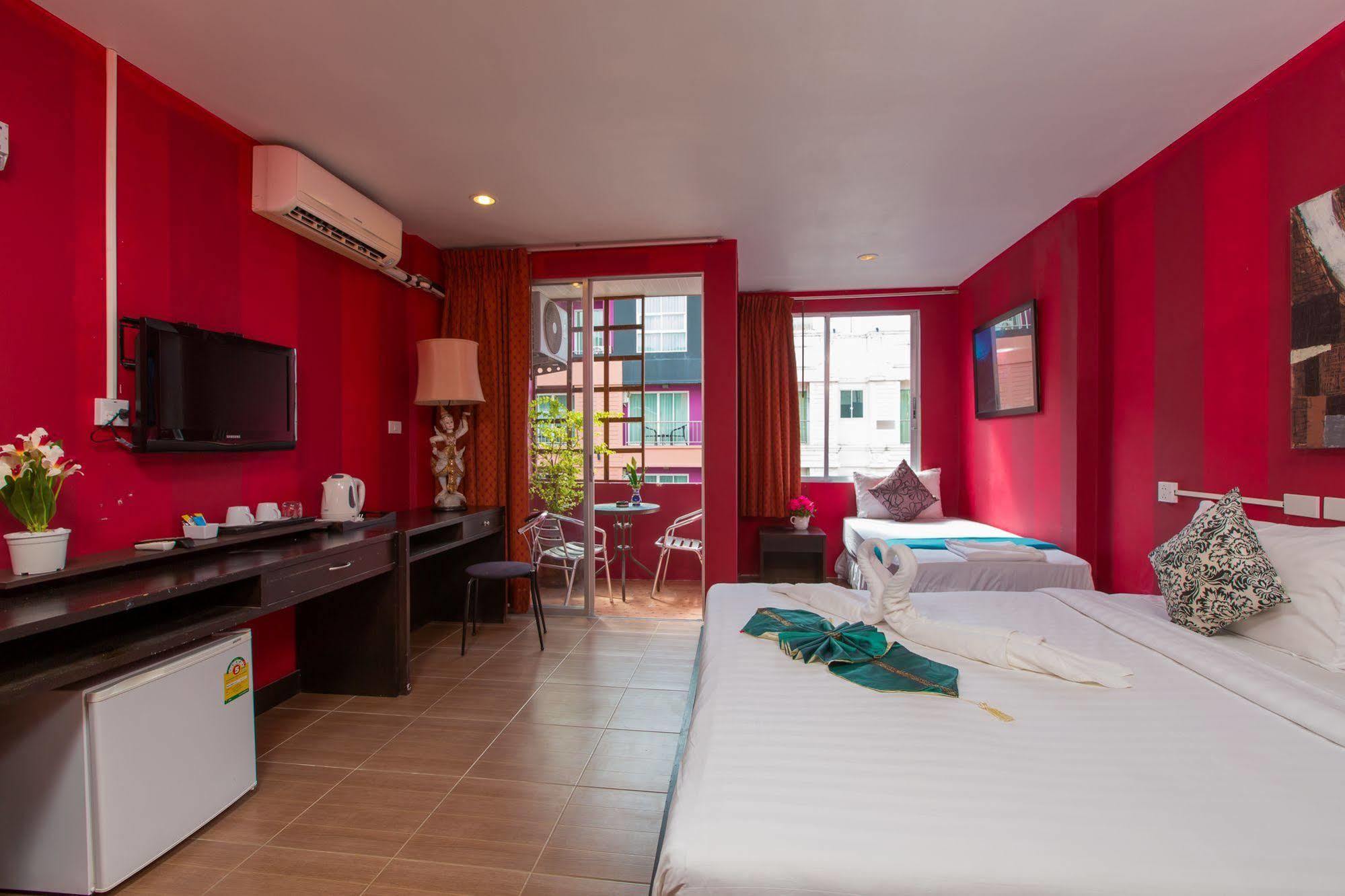 Cool Sea House Hotell Patong Eksteriør bilde